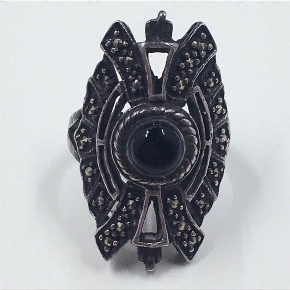 Sterling & Marcasite Ring - Picture 4 of 6